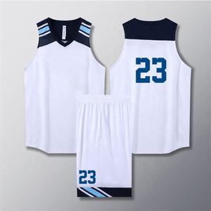 Мужская баскетбольная рубашка и шорты - Product Image 3