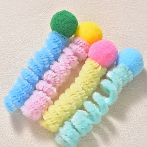 Juguetes para gatos de peluche de colores macaron al por mayor, varillas giratorias, juguetes masticables para gatos con bolas de pelo, juegos de 4 piezas - Product Image 5