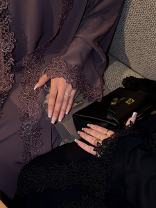 Abaya Aperta in Pizzo Floreale Delicato Stile Dubai Loriya per Donne Musulmane, Moda Islamica Modesta, Cardigan Estivo Leggero - Product Image 3
