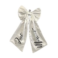 Grande arche florale de mariage en satin blanc de luxe avec nœud décoratif pour la cérémonie de mariage, la fête et la décoration de fond