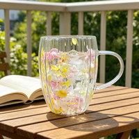 Verre à double paroi isolé résistant à la chaleur sans BPA avec poignée, tasse à café et à thé créative incrustée de fleurs séchées pour la maison et le bureau