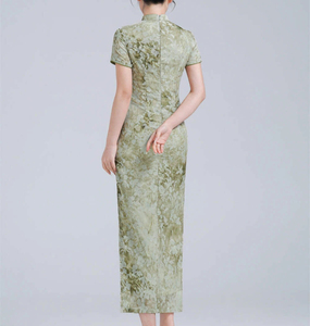 Vendita Calda Abito Qipao Vintage Verde Oliva <span class=keywords><strong>con</strong></span> Motivo Floreale Jacquard, Collo Tradizionale Cinese, Aderente <span class=keywords><strong>con</strong></span> <span class=keywords><strong>Spacco</strong></span> <span class=keywords><strong>Laterale</strong></span> - Product Image 2