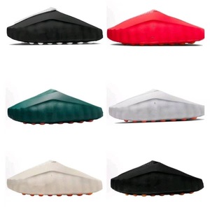 Nuevo Modelo de Pantuflas Deportivas de Punta Cerrada con Suela Gruesa, Cómodas y Casuales, Unisex, Sandalias Sin Cordones al por Mayor - Product Image 1