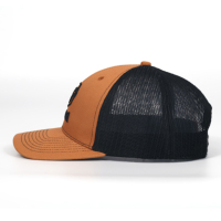 Logotipo de bordado personalizado y logotipo de bordado 3D Gorra de camionero de malla naranja y negra