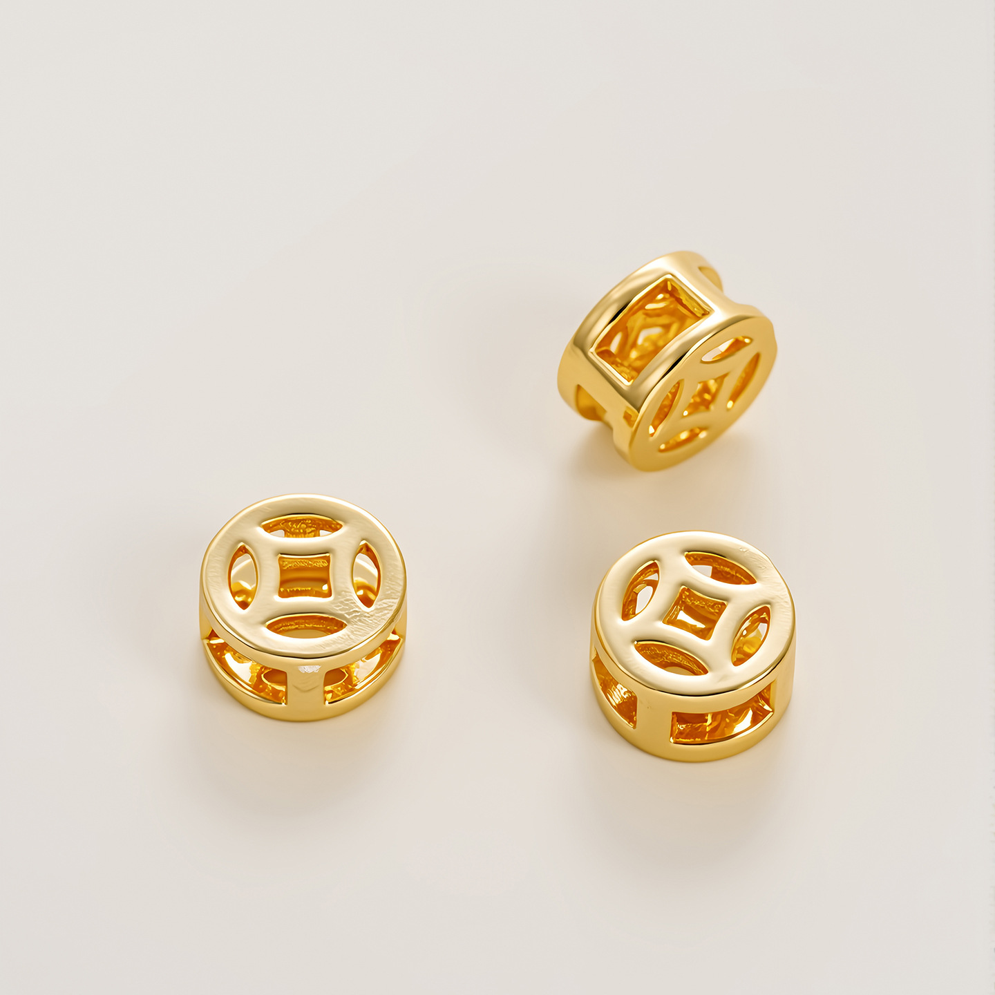Trou carré 18K