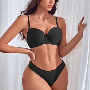 Ensemble de soutien-gorge push-up uni confortable et sexy pour femmes - Product Image 1