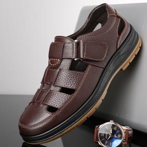 Scarpe estive da <span class=keywords><strong>uomo</strong></span> in pelle Casual con foro cavo <span class=keywords><strong>sandali</strong></span> da lavoro di grandi dimensioni 45 e 46 <span class=keywords><strong>sandali</strong></span> in pelle - Product Image 1