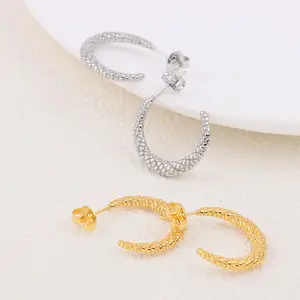 Pendiente de serpiente de acero inoxidable de alta calidad Metal serpentina tallado Luna C en forma de pendientes Logo moda joyería personalizada mujeres