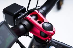 Moto de Cross eléctrica de alta potencia con neumático 60/100-14 - Product Image 2