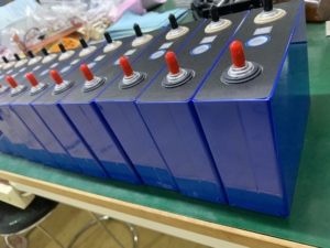 A sınıfı Cornex Lifepo4 Lifepo4 hücreleri 6000 döngü 3.2V 100Ah prizmatik hücreler - Product Image 6