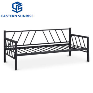 <span class=keywords><strong>Lit</strong></span> double de qualité supérieure au design élégant, style moderne, <span class=keywords><strong>lit</strong></span> <span class=keywords><strong>gigogne</strong></span> bas avec cadre robuste de couleur noire pour adultes et enfants - Product Image 5