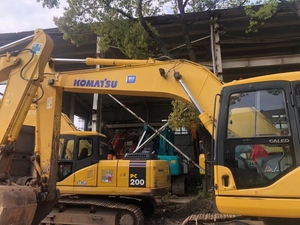 Excavadora Komatsu de 20 toneladas, maquinaria de construcción japonesa original con motor central a la venta en China - Product Image 4