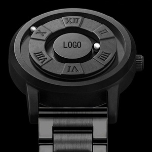 นาฬิกาควอตซ์สแตนเลสสตีลสำหรับผู้ชาย ดีไซน์สร้างสรรค์ แฟชั่นทันสมัย ตัวเรือนสีดำ เข็มหมุนแบบแม่เหล็ก กันน้ำ - Product Image 4