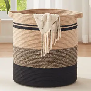 2023 New Style Woven Cotton Rope Storage Basket Laundry Basket For Blankets Toys Storage Basket With Handle