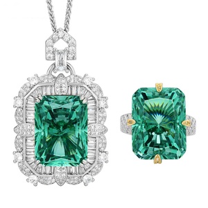 High Quality Eco-friendly Copper 15*20MM Geometric Square Green Cubic Zirconia Wedding Bridal Ring Jewelry Set for Women - Product Image 1