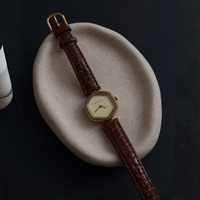 Montre-bracelet pour femme en quartz, style Old Money, luxe léger, niche rétro, écologique, originale Polygon