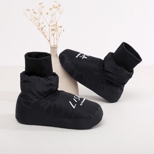 Bottes d'hiver pour enfants en stock en UE et aux États-Unis, bottes d'hiver italiennes chaudes, chaussures <span class=keywords><strong>de</strong></span> ballet pour femmes et filles, bottes <span class=keywords><strong>de</strong></span> <span class=keywords><strong>danse</strong></span> <span class=keywords><strong>de</strong></span> ballet souples - Product Image 1