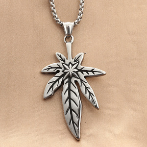 Collier avec pendentif en forme de feuille en acier inoxydable pour homme, design géométrique rétro punk, bijoux tendance - Product Image 1