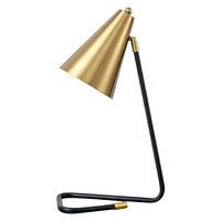 Lampe de table de style rétro minimaliste, avec un abat-jour couleur laiton et une base en métal, réglable pour une utilisation dans les chambres ou les bureaux