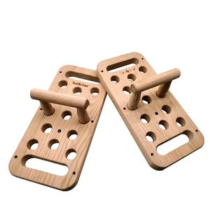 Panneau perforé de roche en bois d'intérieur personnalisé pour l'entraînement de forme physique Planche d'escalade murale pour enfants Jouet de parc sportif pour garçons - Product Image 1