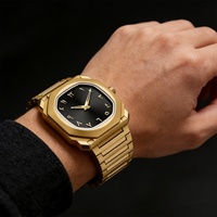 Montre à quartz pour homme, boîtier en plastique doré, cadran noir ultra fin, grands chiffres arabes, coffret cadeau de luxe