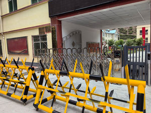 Barriere Stradali Mobili Personalizzabili Direttamente dalla Fabbrica, Barriera Antiurto in Alluminio Anticorrosione, Gestione del Traffico di Qualità Premium - Product Image 5