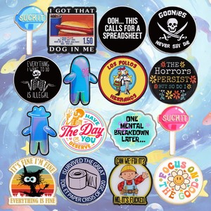 50 Modelos de Pines Esmaltados 2026, los Más Vendidos, con Diseños de Animales, Gatos Negros, Música, Café, Logotipos Redondos y Anime, Insignias de Solapa en Stock al por Mayor - Product Image 5