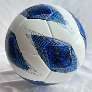 Ballon de football de haute qualité, taille 5, bleu, cuir PU thermocollé, intérieur/extérieur, 420g-450g, personnalisé pour l'entraînement - Product Image 2