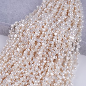 Perlas Sueltas de Agua Dulce Naturales de Zhuji, Forma Barroca, 5-6mm, Dos Caras, Siete Orificios, para Manualidades Creativas, Venta al Por Mayor - Product Image 1