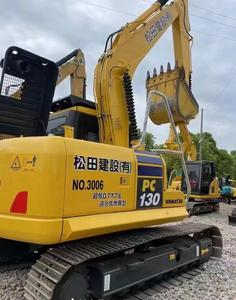 Excavadora Komatsu PC130 usada de alta calidad a la venta, precio barato con componentes básicos, bomba de engranajes de caja de cambios de motor - Product Image 6