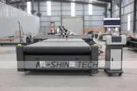 Oscillerende mes CNC-doek snijmachines CCD vibratiemes voor het snijden van stof, textiel, leer en meerdere lagen