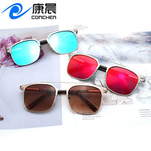 แว่นกันแดดโลหะแบบครอสบอร์เดอร์ กรอบสีดำ เลนส์พีซี ป้องกันรังสียูวี 400 สำหรับผู้หญิง แฟชั่นสำหรับการเดินทาง สไตล์การขับขี่ - Product Image 5