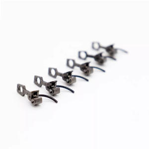 Accoppiatore a molla per modellismo ferroviario in scala 1:87 HO - Product Image 1