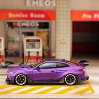 SW M4 G82 2ème Génération Widebody Modifié Toit en Carbone Perforé Violet Modèle de Voiture en Alliage 1:64 Édition Présentoir