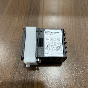 Bộ điều khiển nhiệt độ kỹ thuật số E5CC-QX2DSM-802 với giao tiếp RS-485 cho các hệ thống tự động hóa nhà máy - Product Image 4