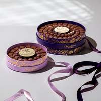 Boîtes cadeaux rondes en papier kraft de luxe avec estampage à chaud, personnalisées pour fleurs, fraises, truffes, chocolats