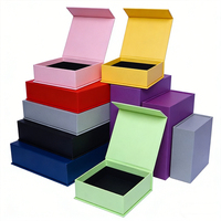 Boîte cadeau rigide magnétique personnalisée avec finition mate, matériaux recyclés, design élégant et portable, cadeau de haute qualité pour les fêtes