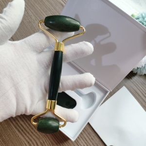 Pietra cosmica nefrite giada strumento di massaggio del viso Gua Sha cura del corpo rullo massaggiatore viso e pettine - Product Image 3