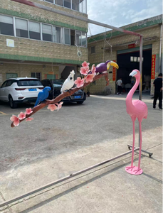 Servizio personalizzato di opere d'arte con uccelli e rami in fibra di vetro - Product Image 3