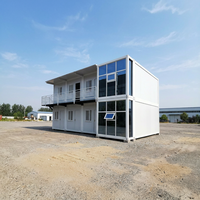 Maison conteneur modulaire portable et démontable avec plomberie pour l'hébergement des travailleurs sur grands chantiers de construction