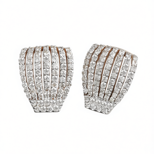 Orecchini E3026 in Oro Bianco con Diamanti Taglio Brillante Rotondo, Gioielli di Lusso Naturali per Donna - Product Image 1