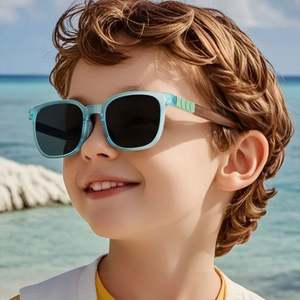 Gafas de Sol Cuadradas de Silicona para Niños y Niñas, Modelo 2025, Protección UV400, Montura Colorida, Polarizadas, para Edades de 3 a 12 Años - Product Image 3