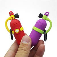 Porte-clés mini-bouteille de plongée, pendentif mignon en silicone 3D en forme de cylindre de plongée, accessoires portables pour cadeau de plongeur