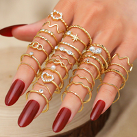 Ensemble de 28 Bagues de Phalange Empilables pour Femme, Géométriques Bohèmes Dorées, Vague d'Amour, Anneaux Cœur Simples en Zircon – Parure de Bijoux