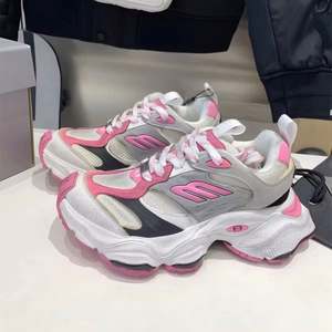 2026 New Top Quality Women <b>Chunky</b> Sneakers New Styles Running Sneaker Fashion Designer Walking Style Shoes Mens Sneakers Shoes - Product Image 6