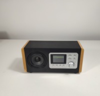 2022 neueste Design Mode Holz Digital DAB Radio mit drahtlosen BT USB FM AUX in & Headset aus