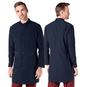 Bata de laboratorio médico profesional para hombre, logotipo personalizado, tela de punto ligera y duradera, bolsillos elegantes para médicos y enfermeras - Product Image 4