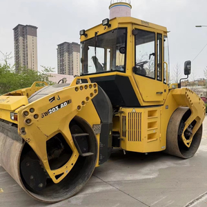 Rouleau compresseur routier d'occasion BOMAG BW203 13 tonnes, compacteur d'asphalte vibrant à double tambour robuste, rouleau vibrant tandem avec tambour à pieds de compaction - Product Image 1