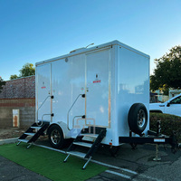 Remorque Sanitaire Préfabriquée Moderne Portable à 2 Cabines, Luxe Écologique, Homologuée DOT, Conforme aux Normes Américaines, pour Usage Extérieur