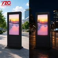 Totem Pubblicitario LCD Bifacciale per Esterni, Segnaletica Digitale 4K, Display Android CMS Impermeabile IP65